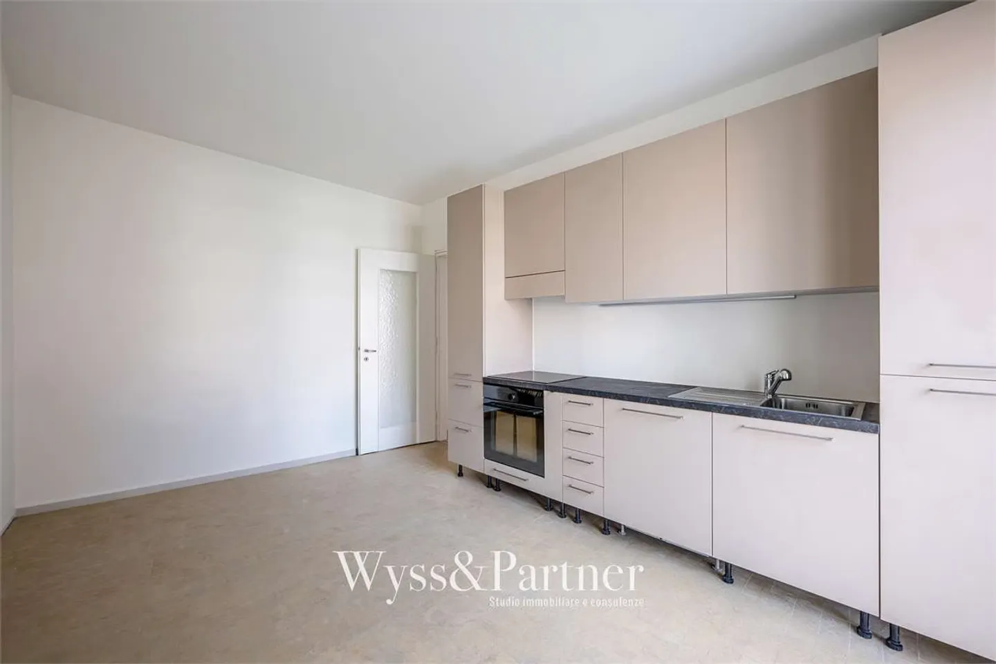 Lugano, Via Franscini - 4-Zimmer-Wohnung mit Balkon - Foto 3 von 5