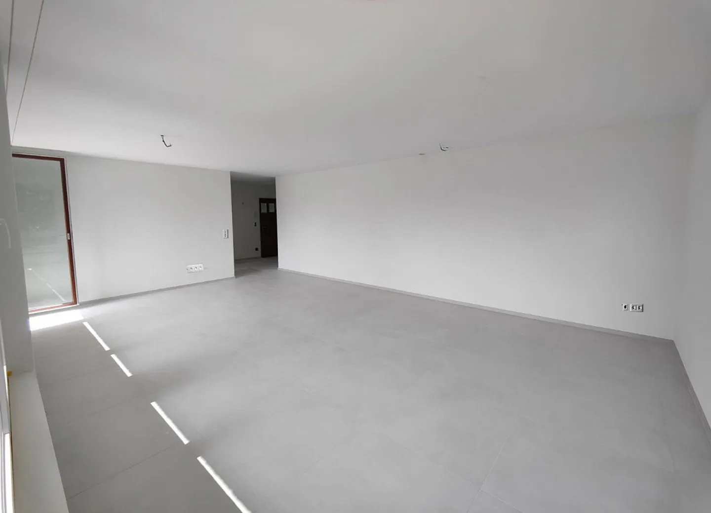 Stylish Living in the Popular Lacuna Quarter - Photo 5 of 12