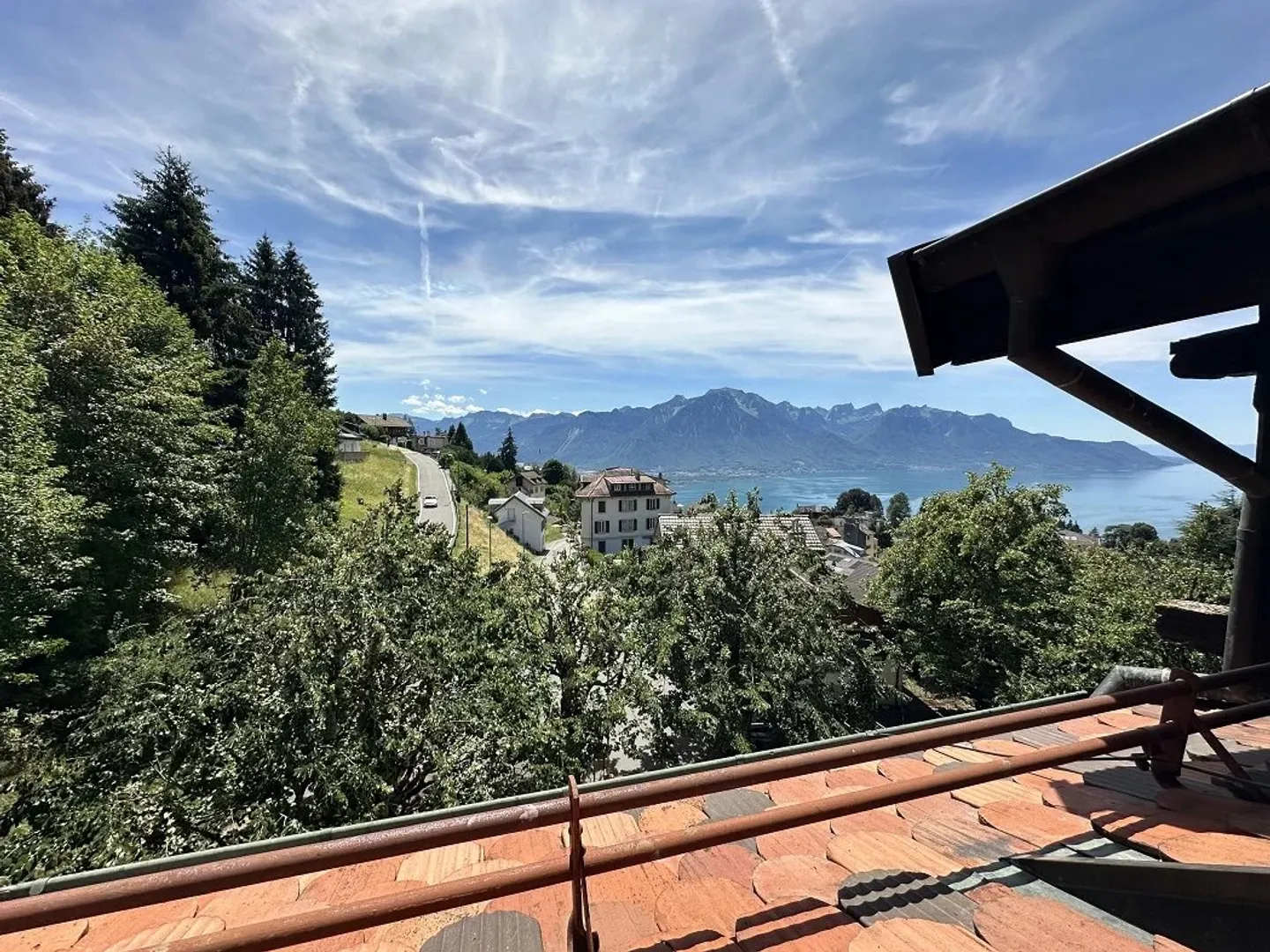 Appartement trois pièces sous le toit - Photo 7 sur 8