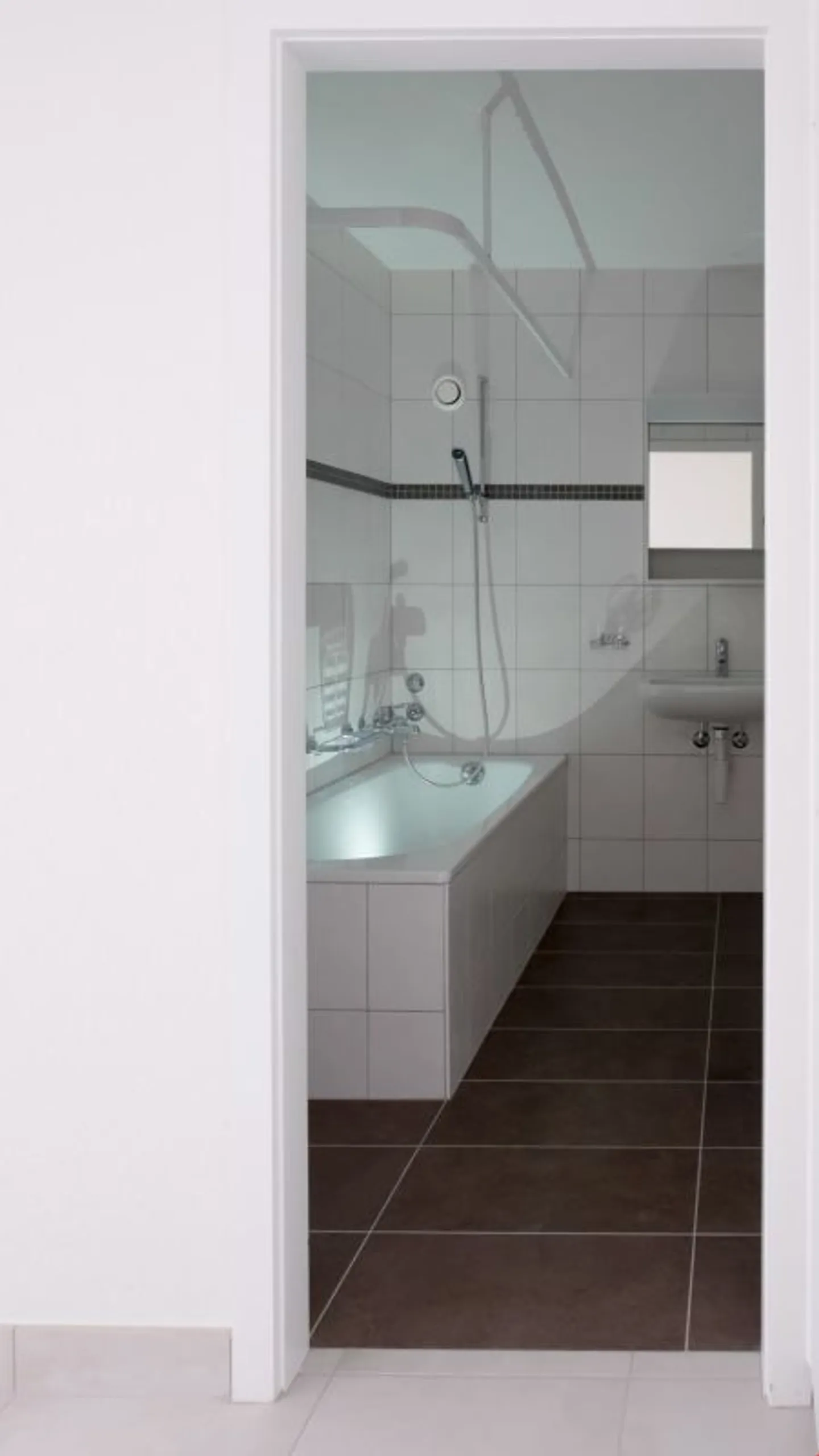Helles Apartment mit Balkon - Foto 4 von 8