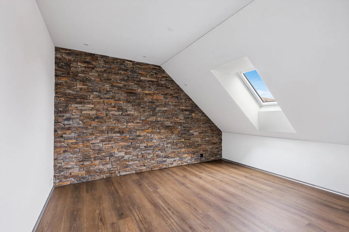 Modernes 3.5-Zimmer-Apartment mit Smart Home - Foto 5 von 13