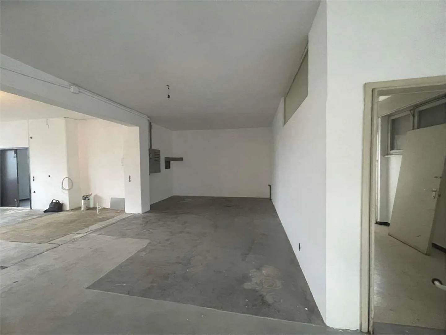 Ampio ufficio open space (250 m²) - Lamone, a pochi minuti dalla stazi - Photo 4 of 7