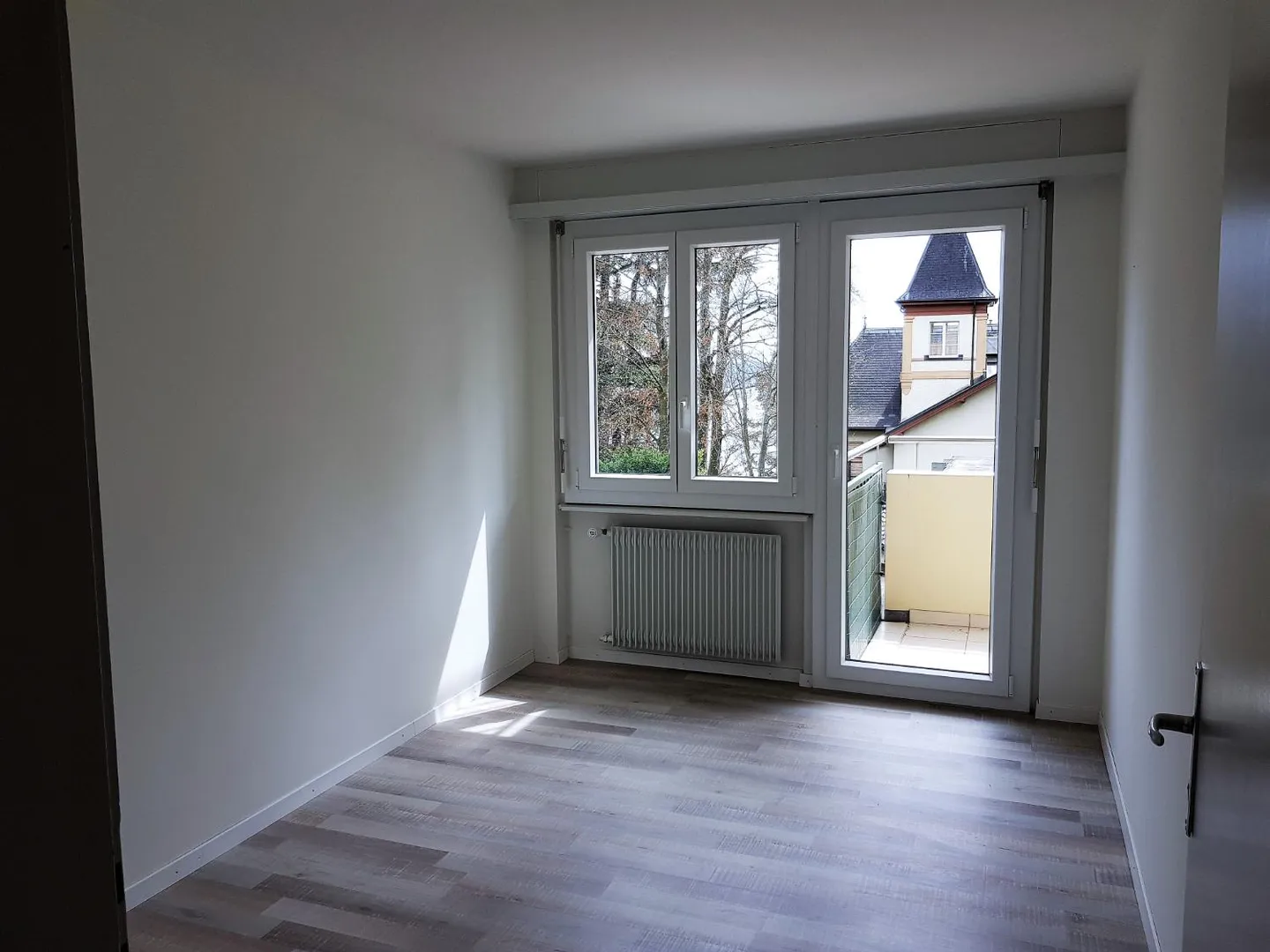 Rue des Poudrières 15, Neuchâtel - 3 pièces au 3ème étage - Photo 5 sur 7
