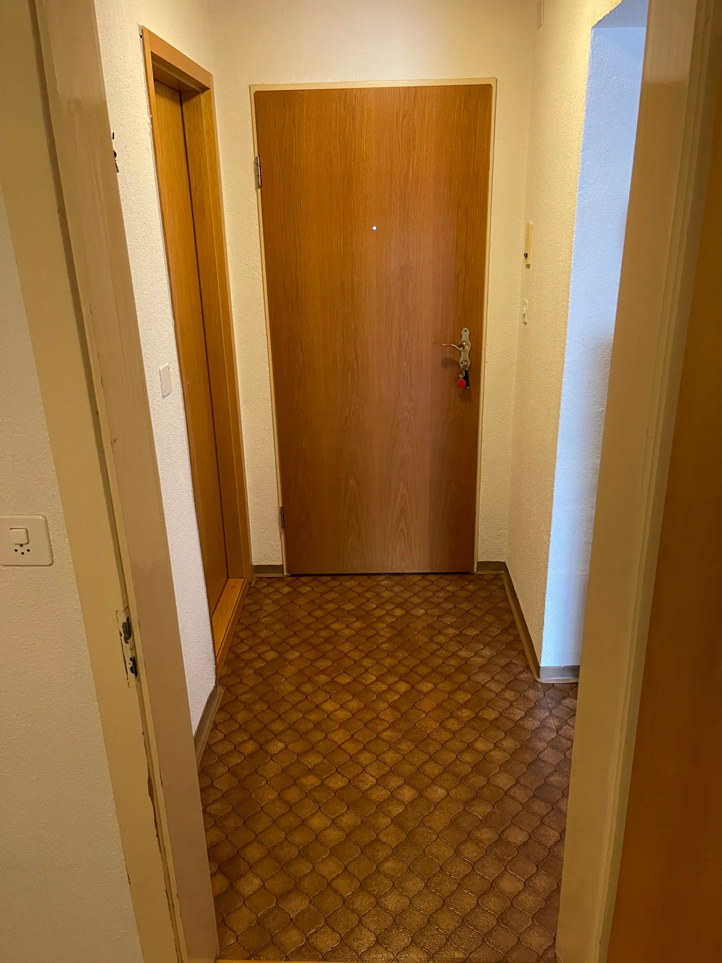 Cozy Apartment in Quiet Area - Photo 1 of 2