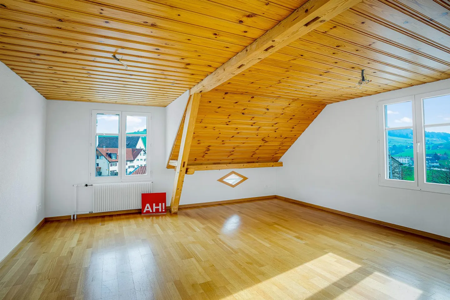 Heimelige Wohnung mit Charme und viel Holz - Foto 14 von 17