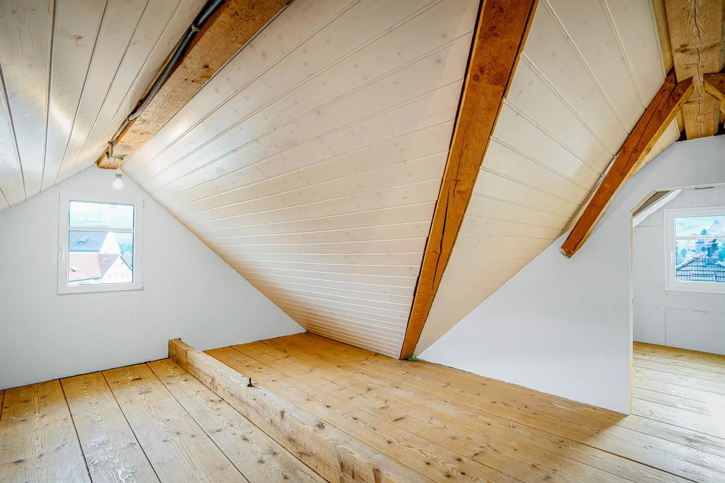 Heimelige Wohnung mit Charme und viel Holz - Foto 16 von 17