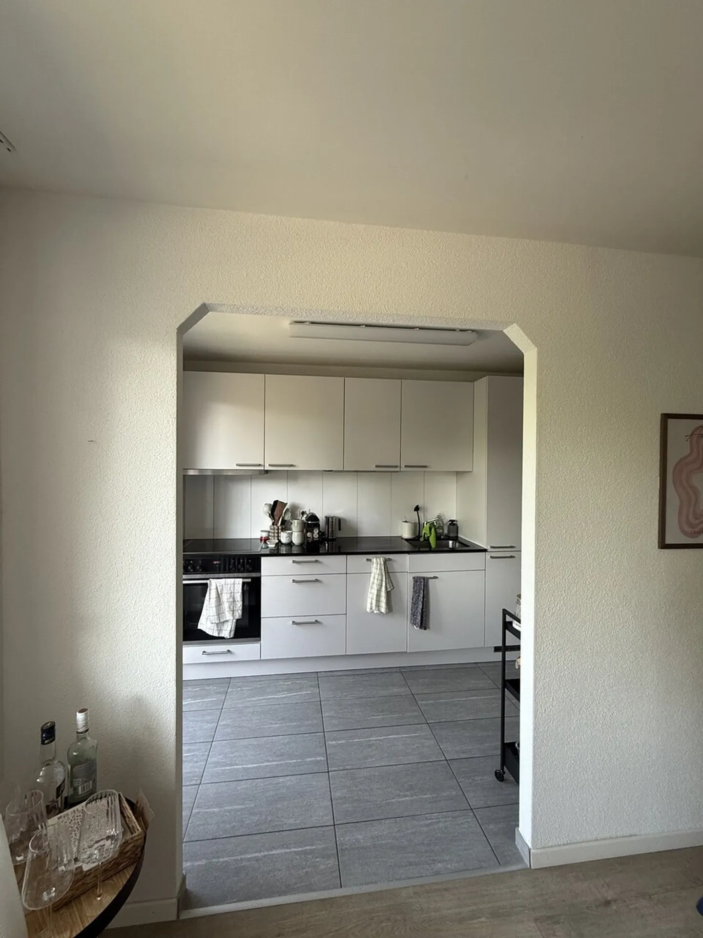 Charmante maisonette de 3,5 pièces avec beaucoup de lumière et grand balcon - Photo 5 sur 13