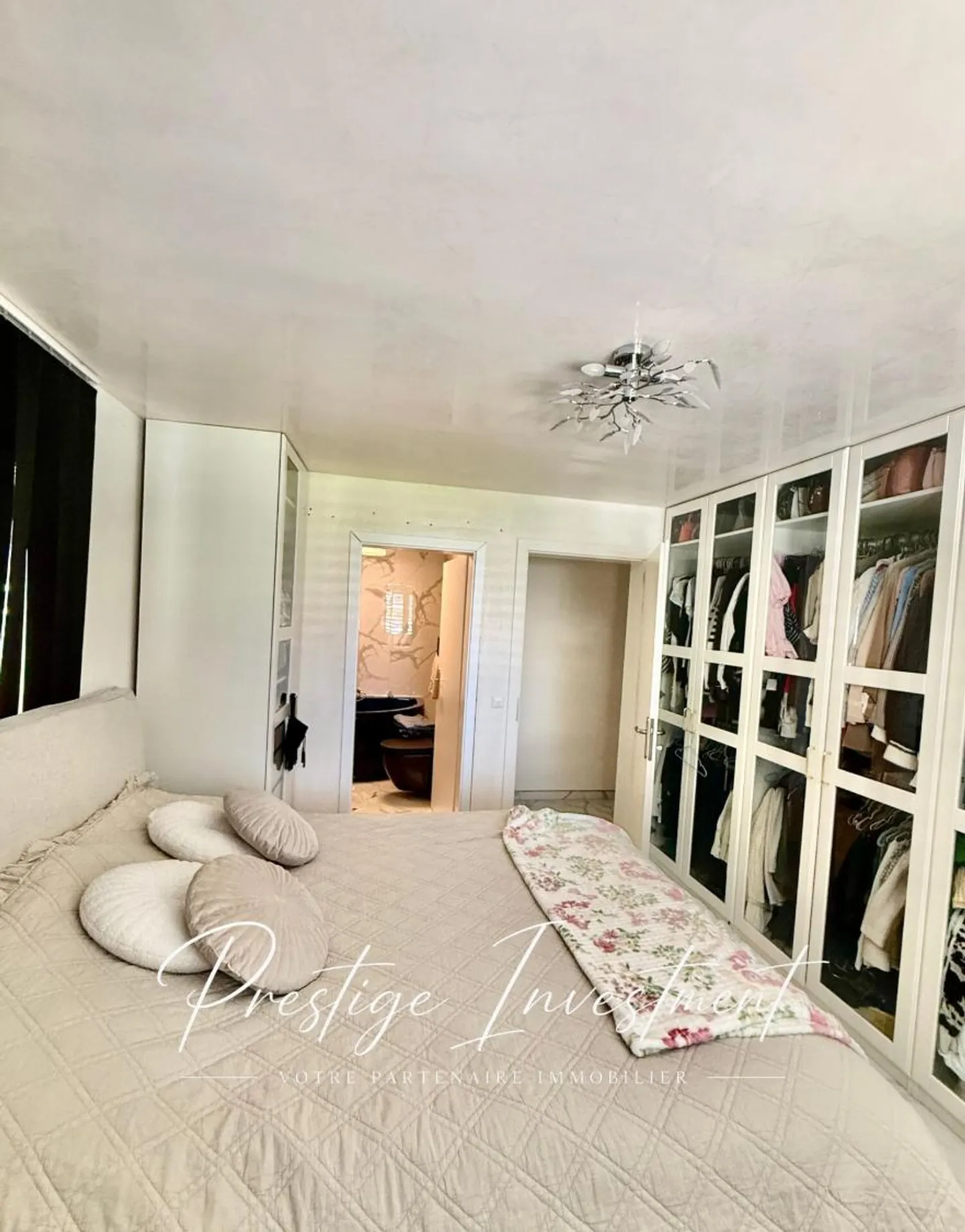 RENOVATED 4.5 ROOM APARTMENT & 132 M2 CONTHEY - Photo 11 of 13