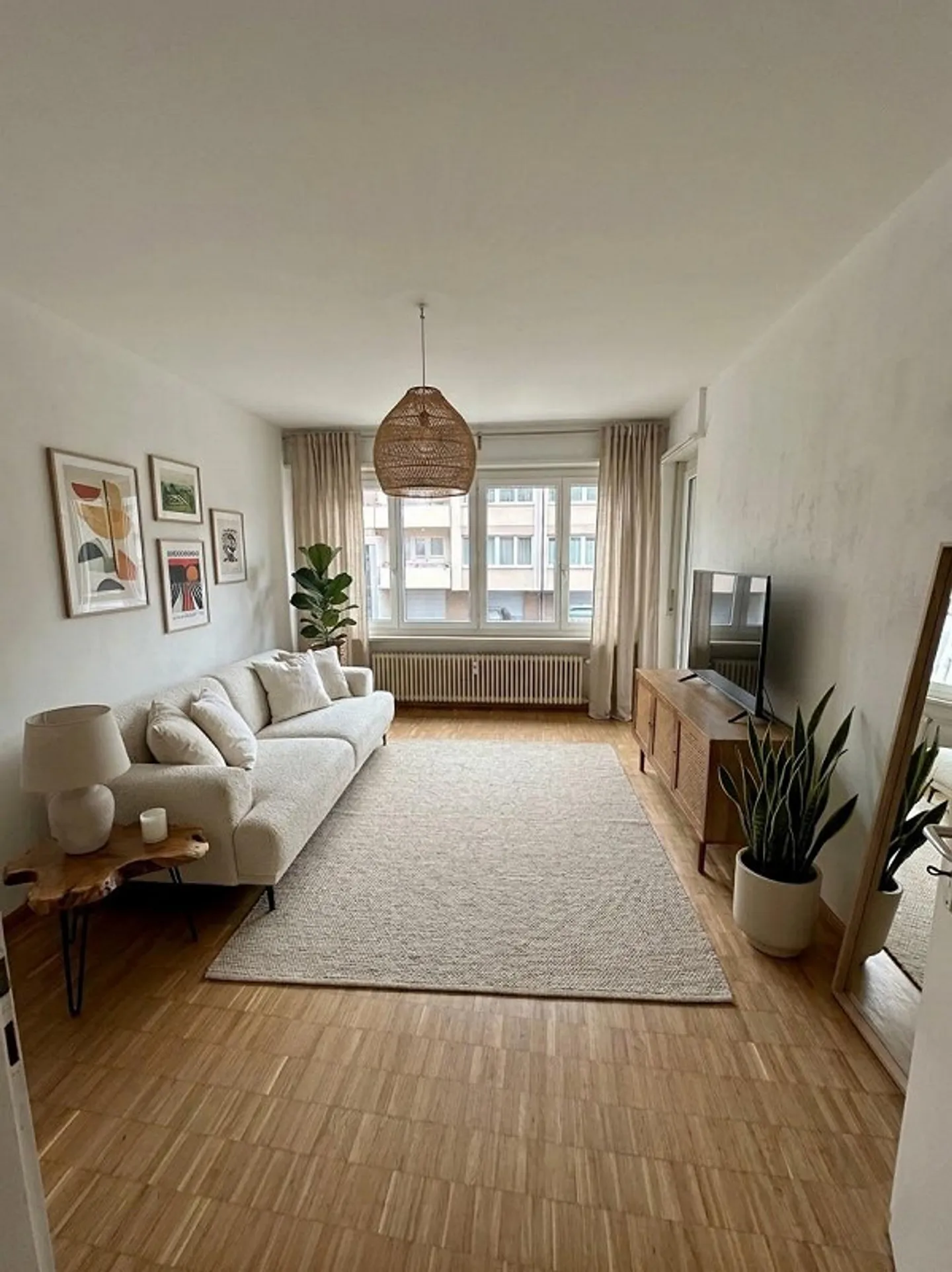 Belle appartement de 4 pièces dans un endroit calme - Photo 3 sur 10