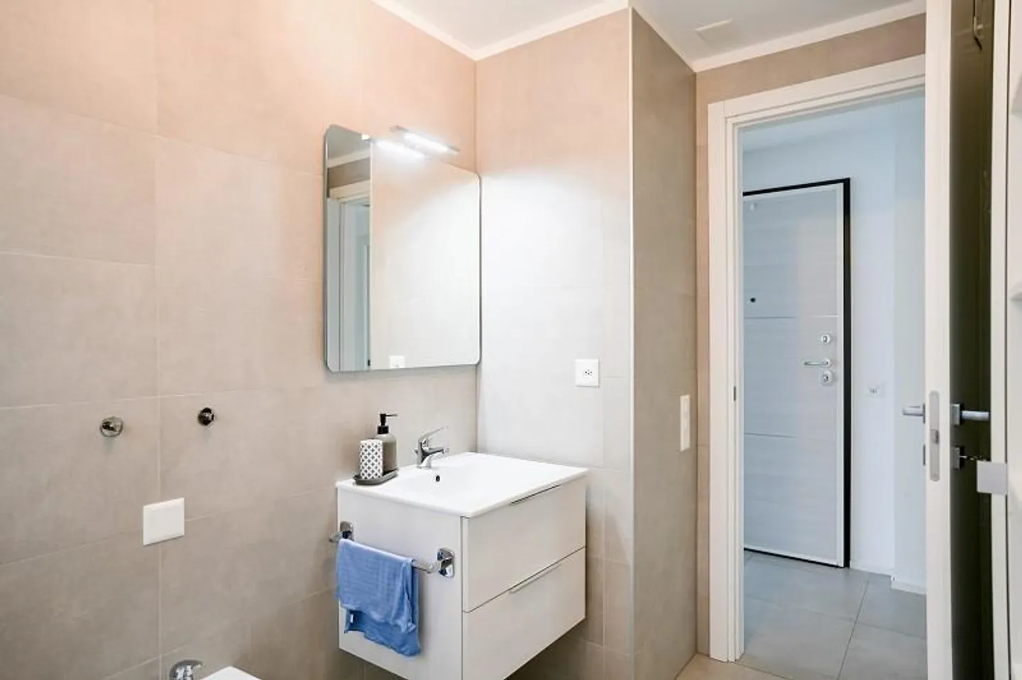 3 1/2-room apartment on the 1st floor in a central location - Photo 12 of 20