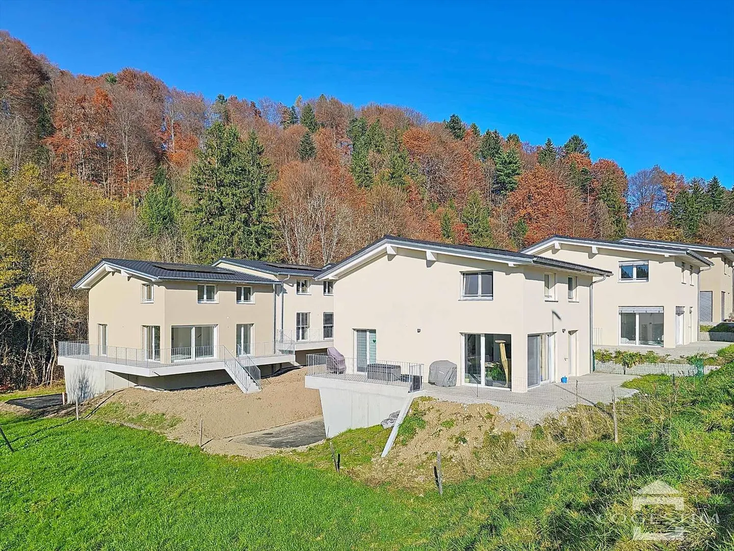 Semi-Detached House 5.5 Rooms - Photo 1 of 9