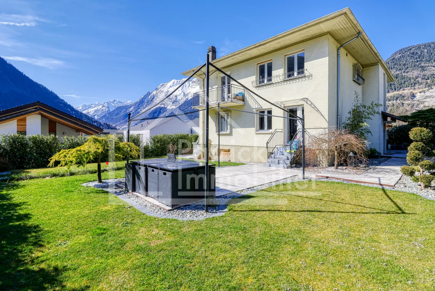 Appartamento 3.5 locali con grande giardino in un condominio di 2 unità - Foto 2 di 12