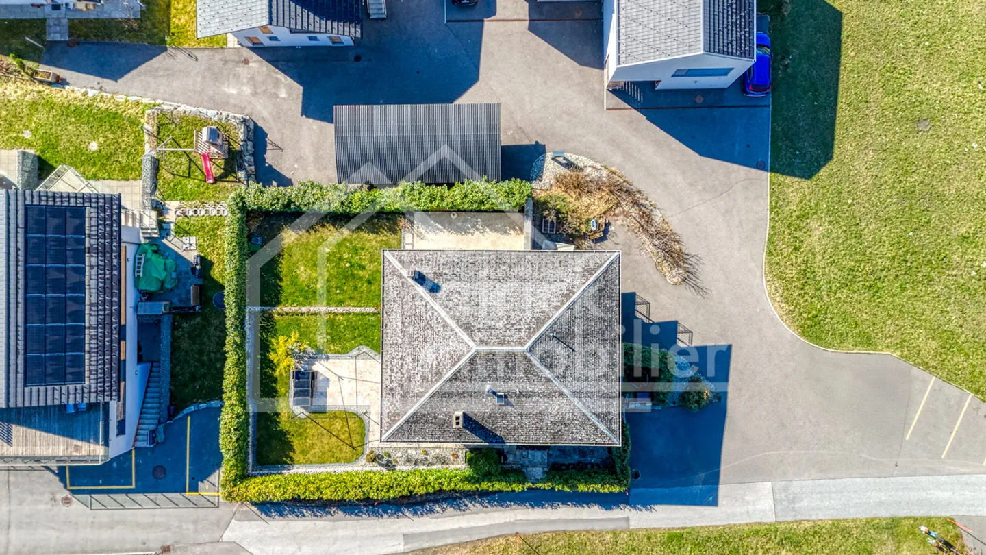 Appartamento 3.5 locali con grande giardino in un condominio di 2 unità - Foto 3 di 12