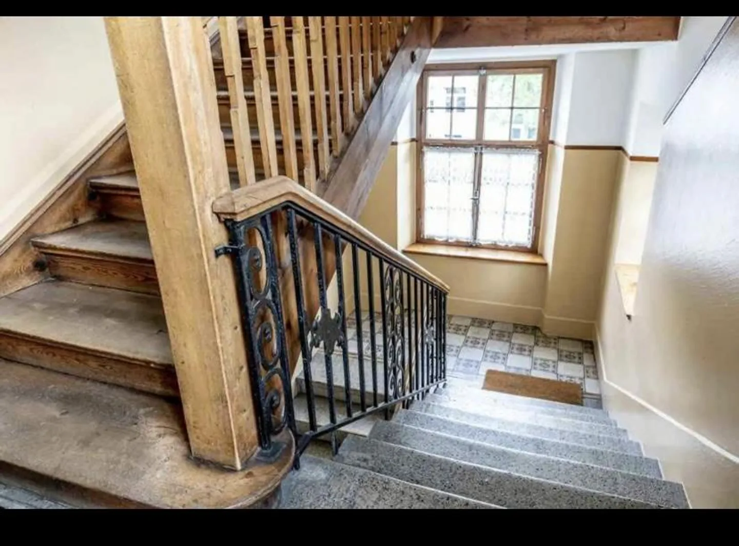 4.5 Room Old Building Apartment - Photo 4 of 14