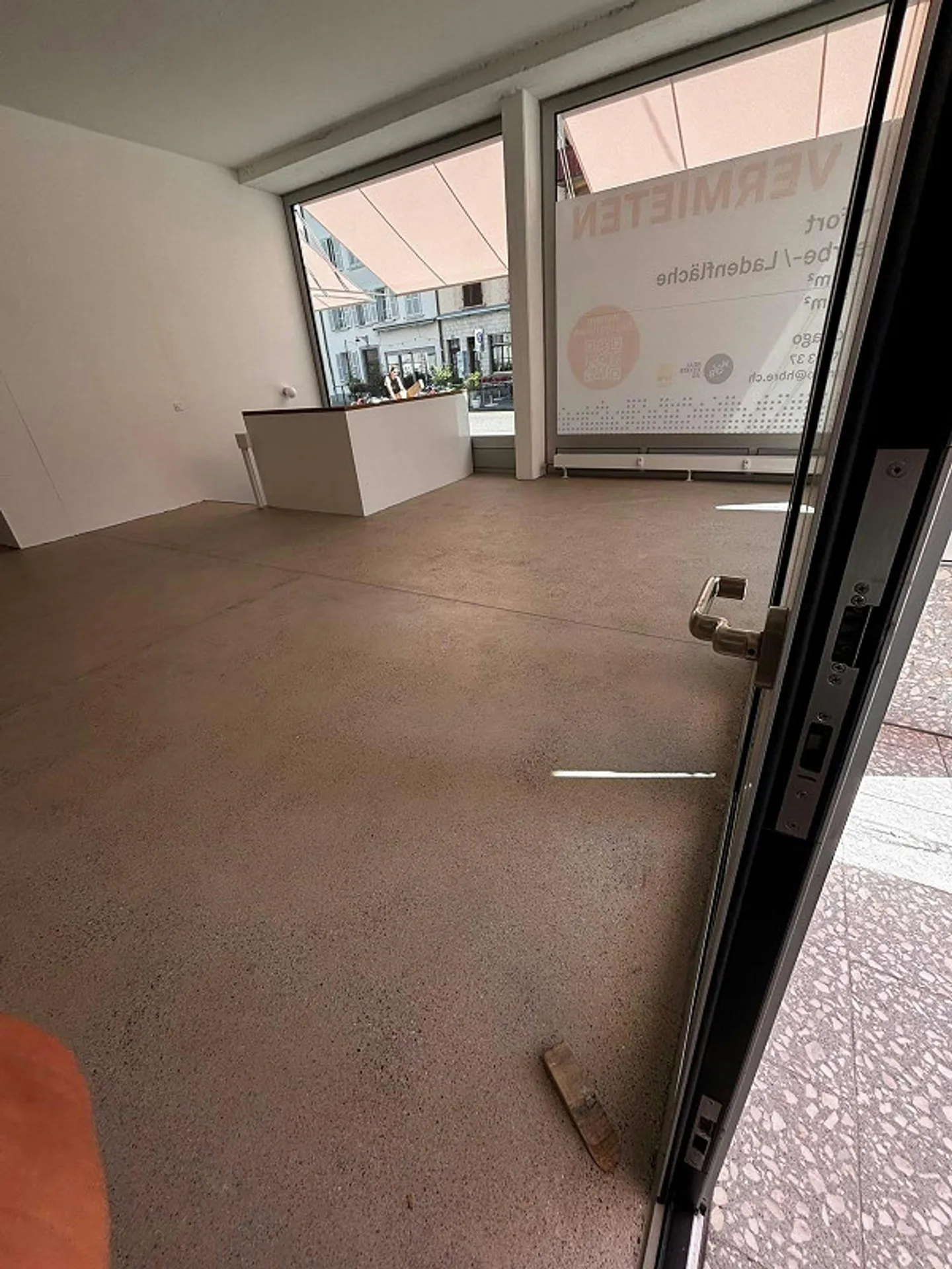 Angolo d'Oro - Spazio Commerciale e di Vendita in Affitto - Foto 8 di 13