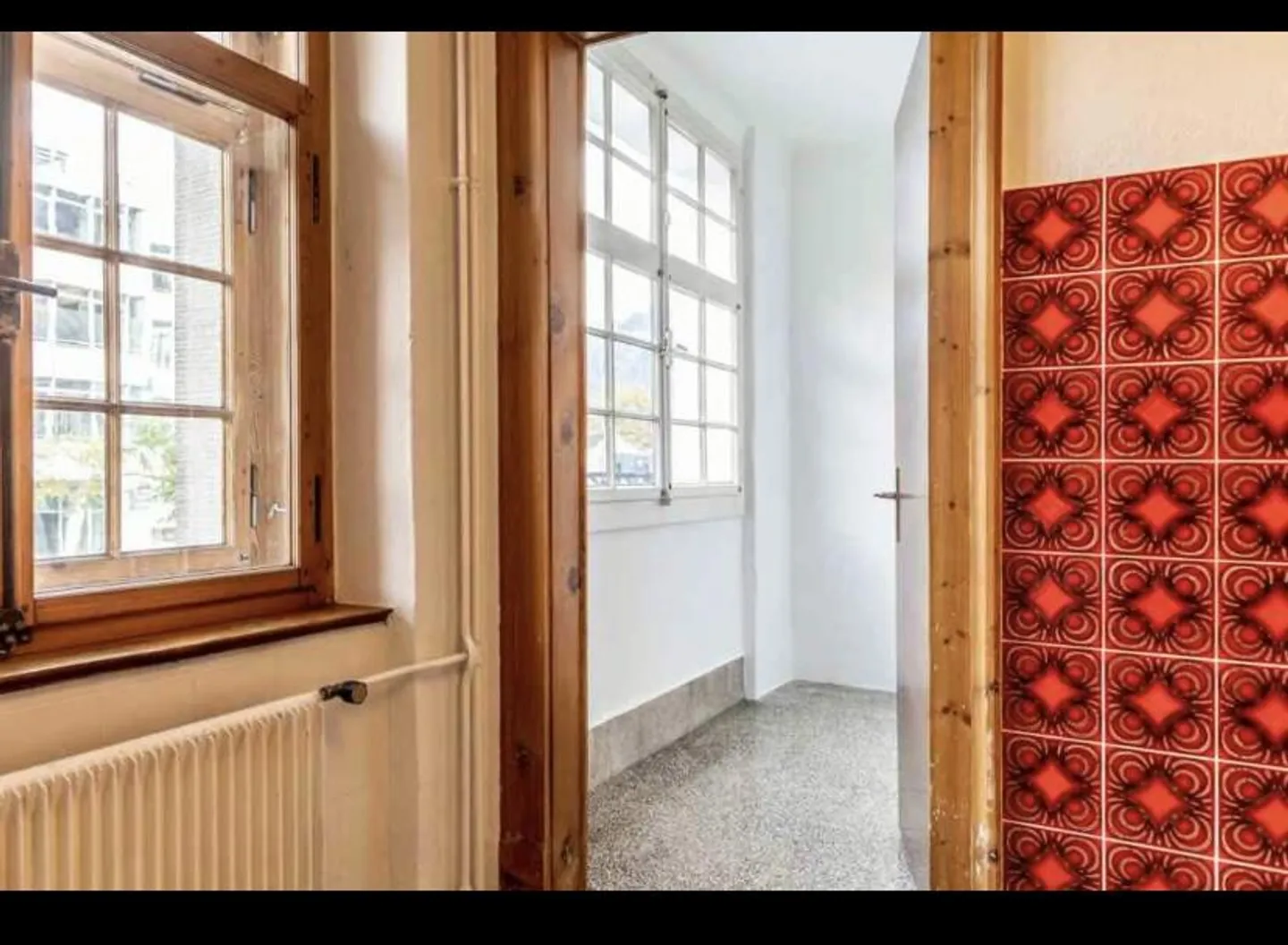 4.5 Room Old Building Apartment - Photo 5 of 14