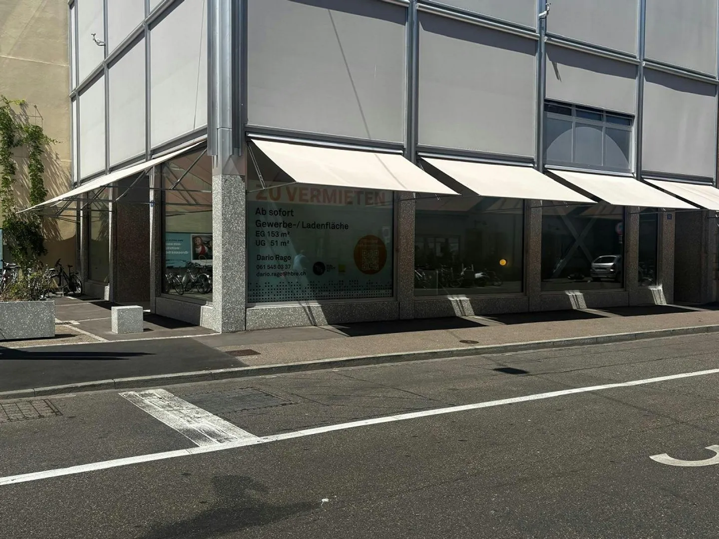 Angolo d'Oro - Spazio Commerciale e di Vendita in Affitto - Foto 3 di 13