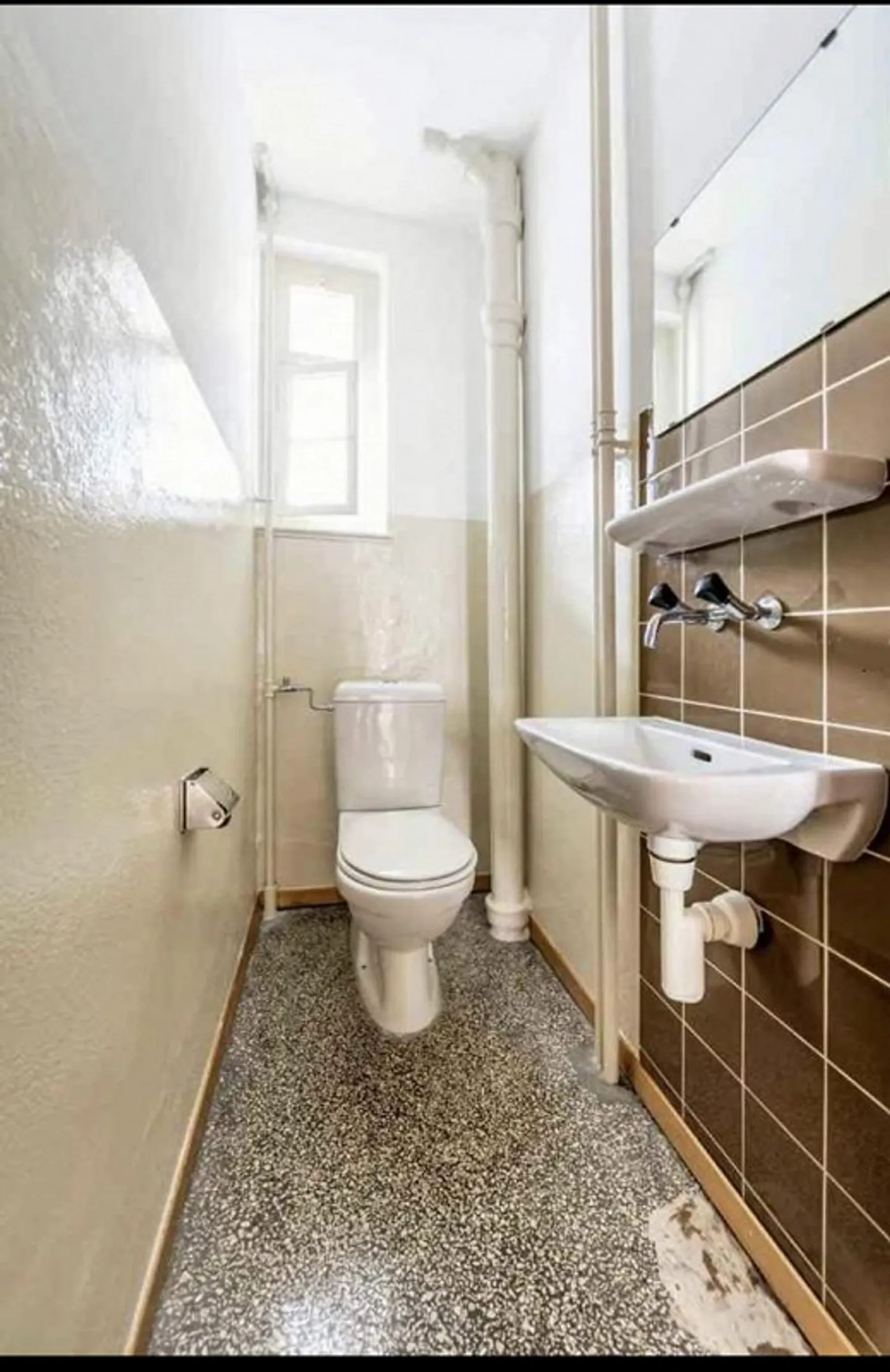4.5 Room Old Building Apartment - Photo 10 of 14
