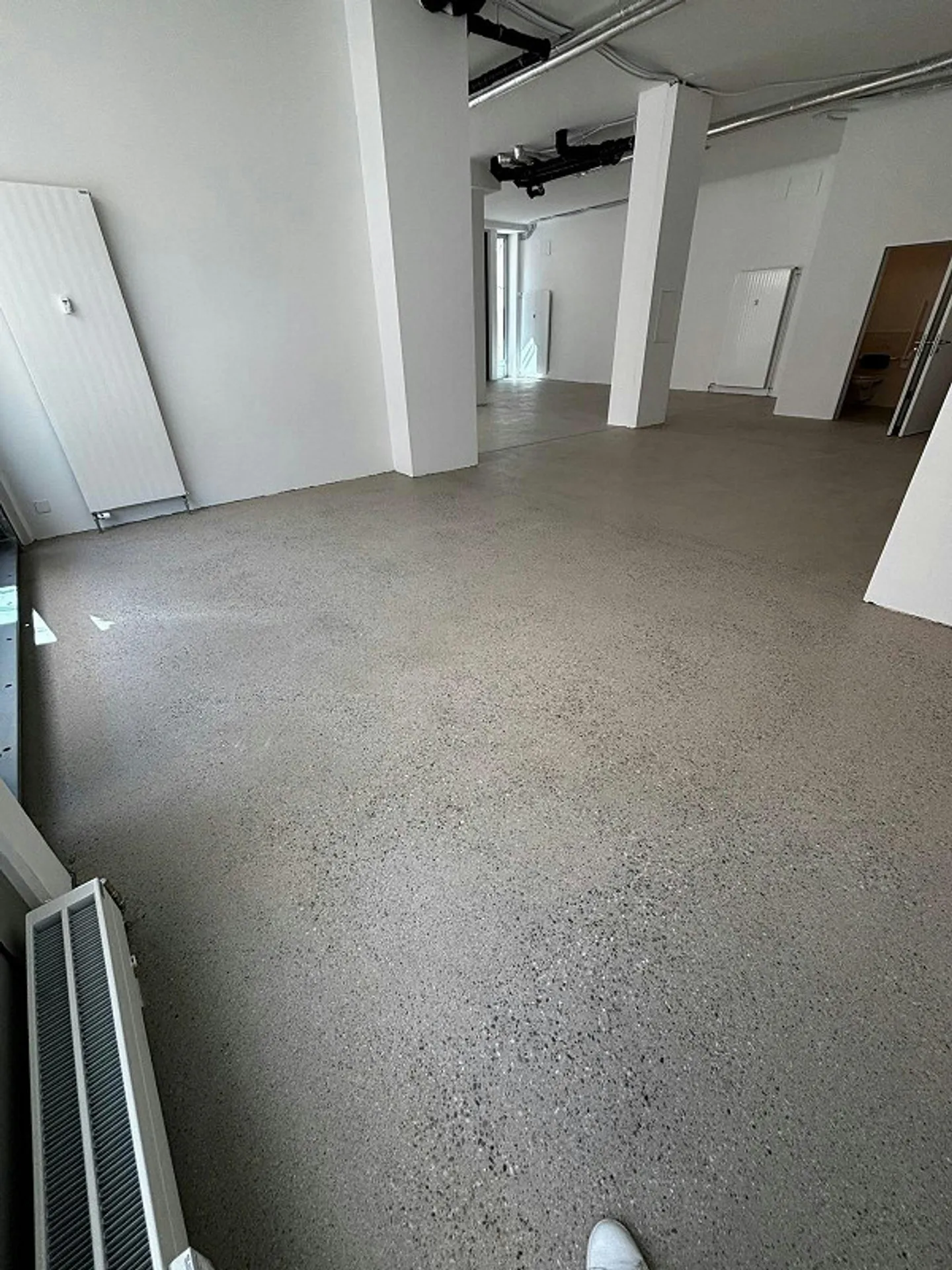 Angolo d'Oro - Spazio Commerciale e di Vendita in Affitto - Foto 13 di 13