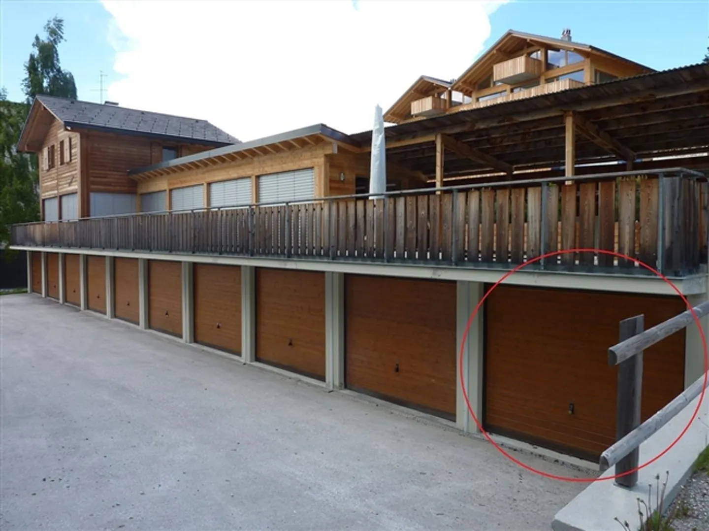 Garage No. 450 (10) Bouzerou - Photo 4 of 4