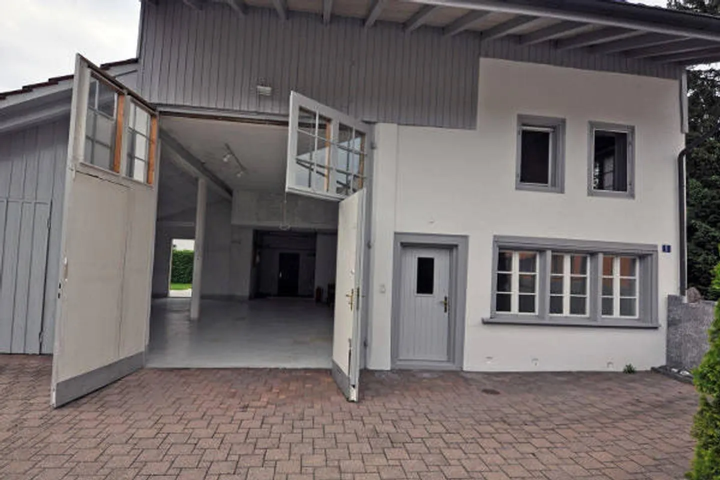 Freistehendes Haus mit Gewerberaum - Foto 11 von 12