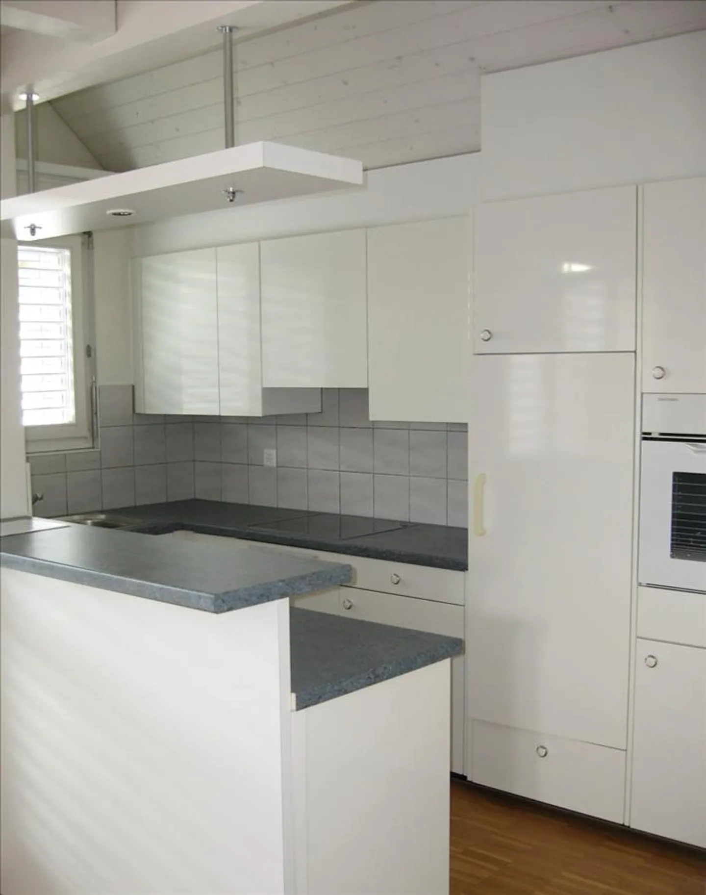 AFFITTARE SENZA CAUZIONE - Appartamento attraente con charme - Foto 4 di 10