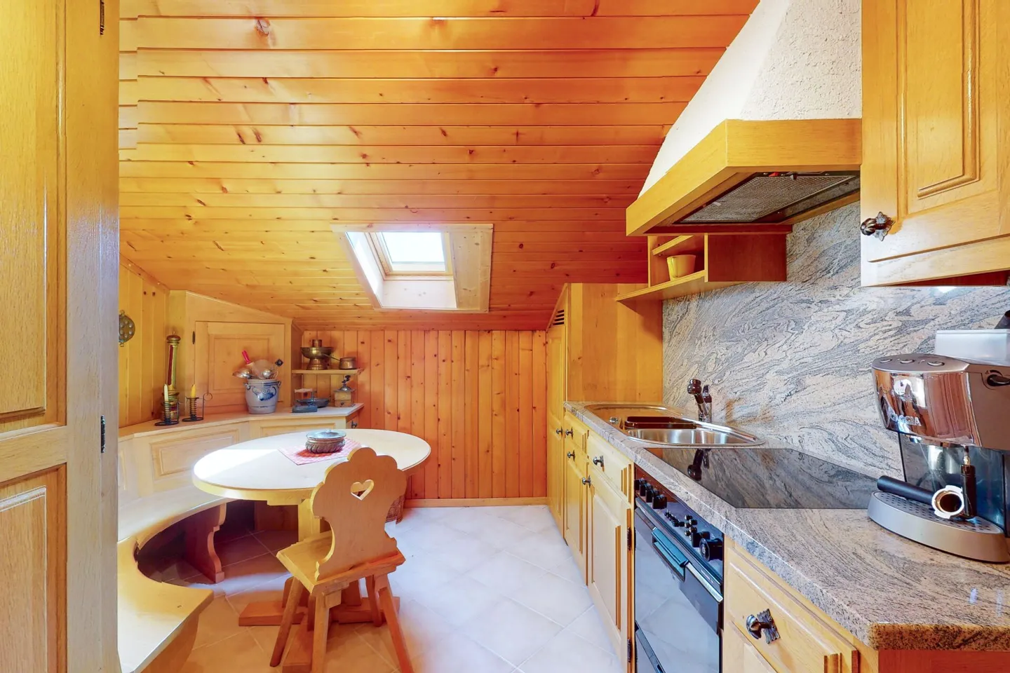 Chalet gigantesco di 9,5 stanze, casa familiare, generazionale, casa vacanze con separato - Foto 14 di 20