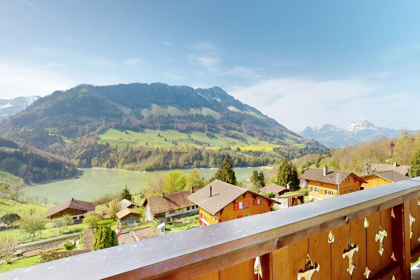 Chalet gigantesco di 9,5 stanze, casa familiare, generazionale, casa vacanze con separato - Foto 1 di 20