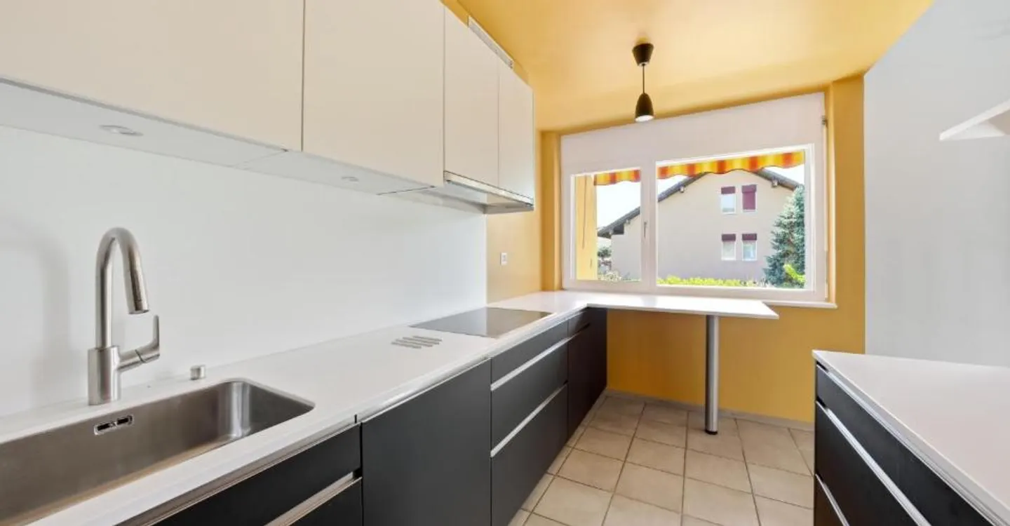 Charming Apartment in Bursinel - Photo 6 of 8