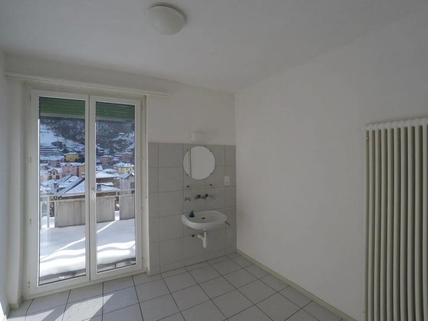 BELLINZONA | FURNISHED ROOMS | BASE OF SUPPORT | - Photo 5 of 7