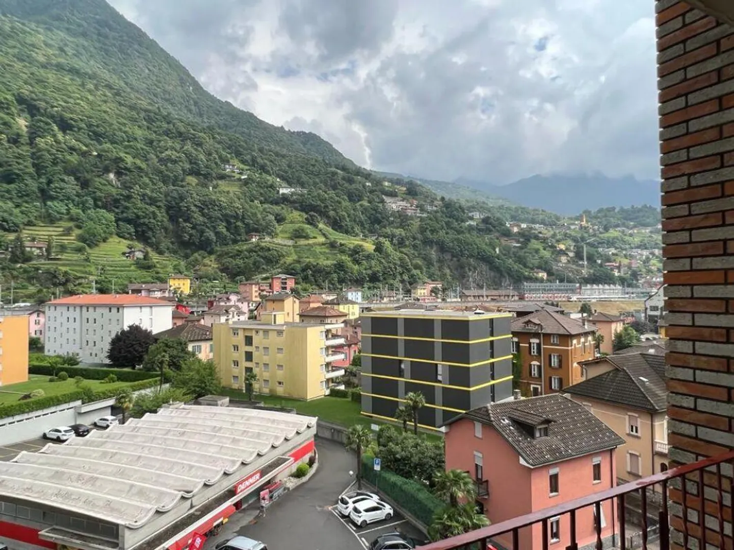 BELLINZONA | FURNISHED ROOMS | BASE OF SUPPORT | - Photo 2 of 7