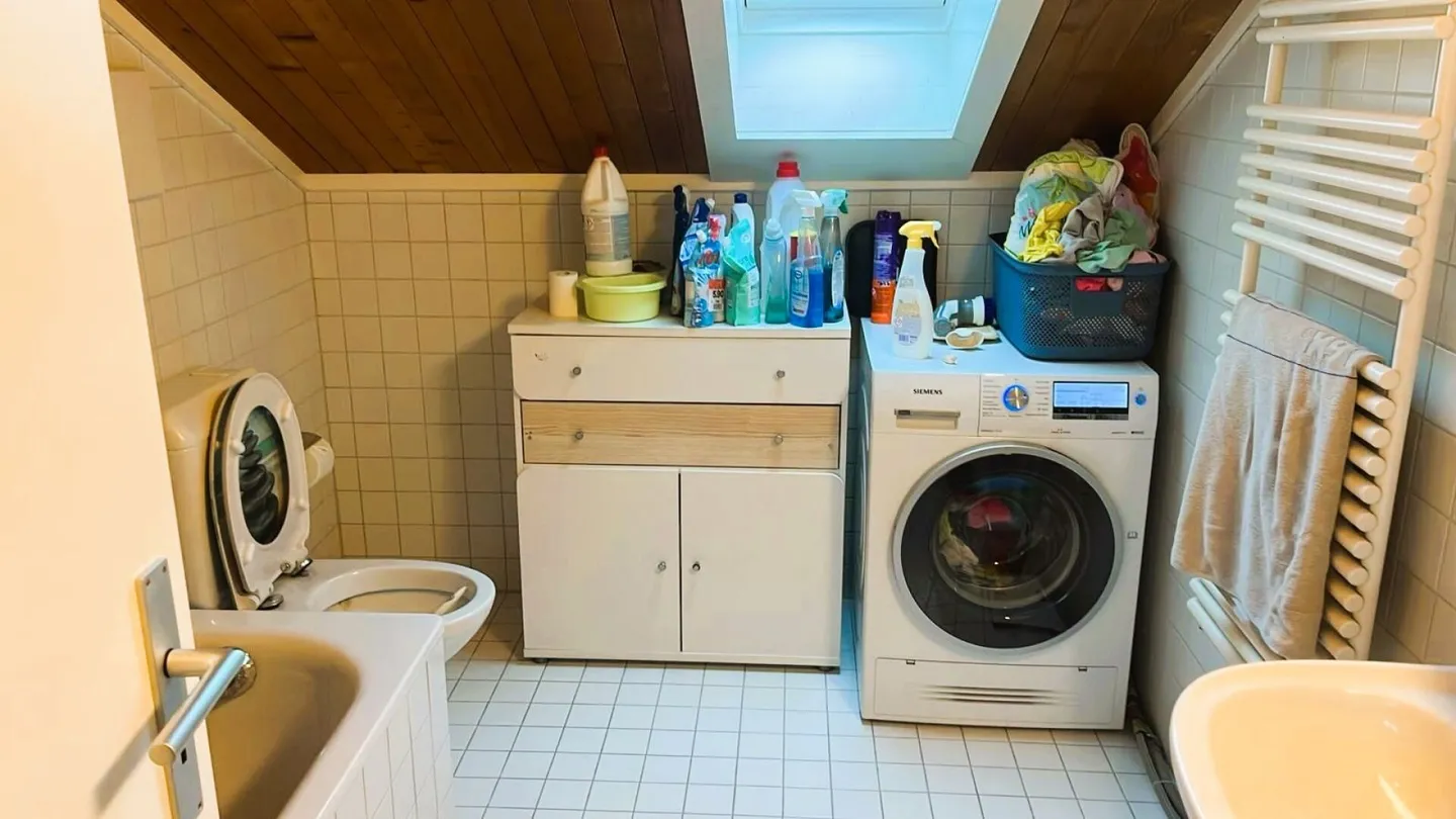 Bella appartamento di 4 stanze con vista magnifica a Domat/Ems - Foto 8 di 10