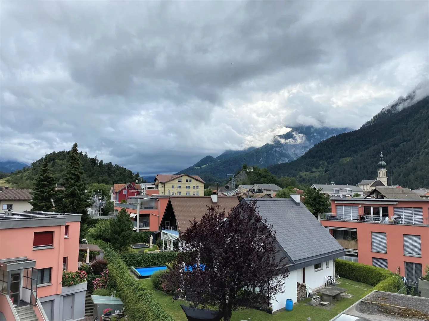 Bella appartamento di 4 stanze con vista magnifica a Domat/Ems - Foto 9 di 10