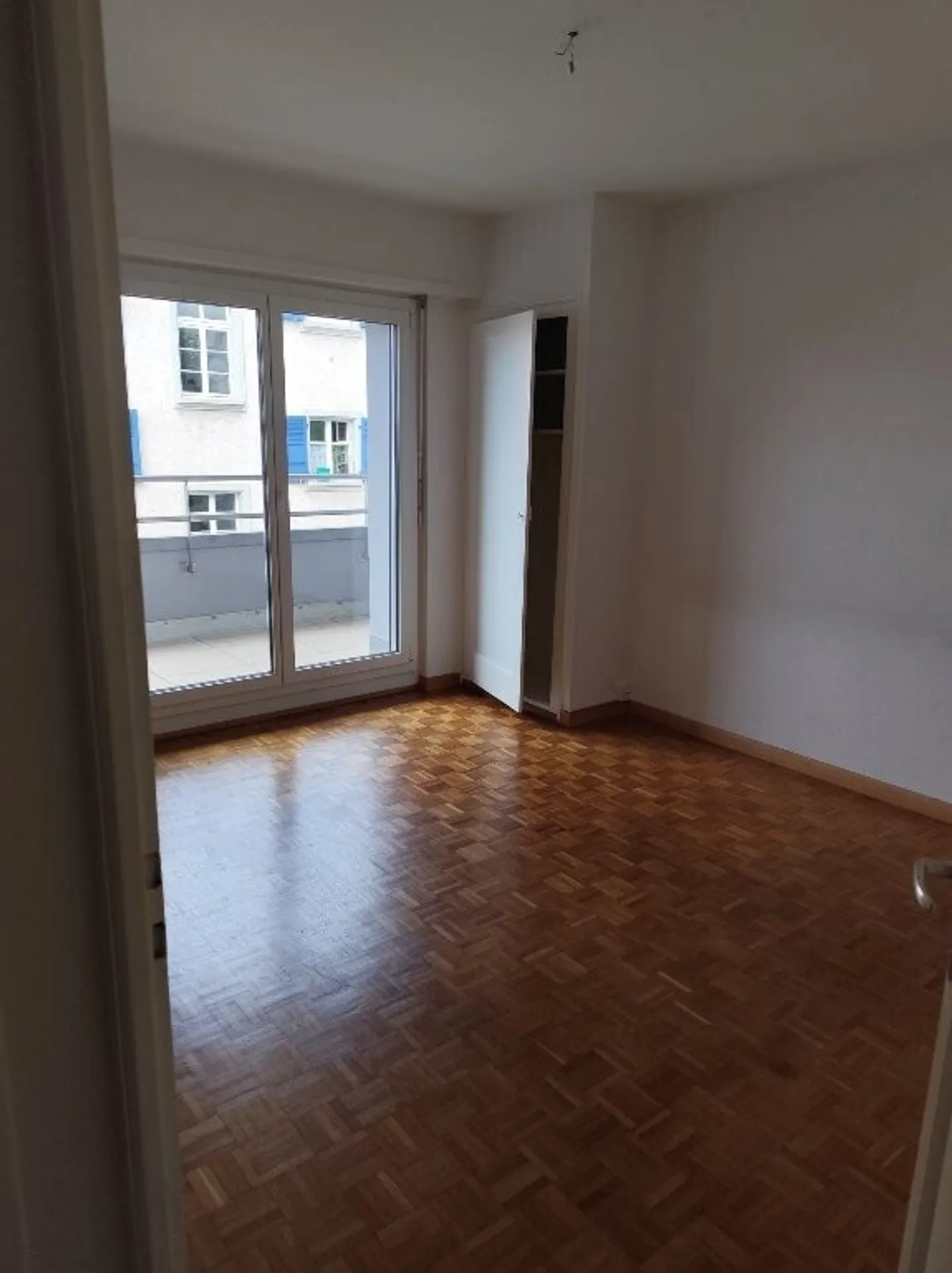 Schöne 3,5-Zimmer-Wohnung im Herzen von Lausanne - Foto 3 von 5