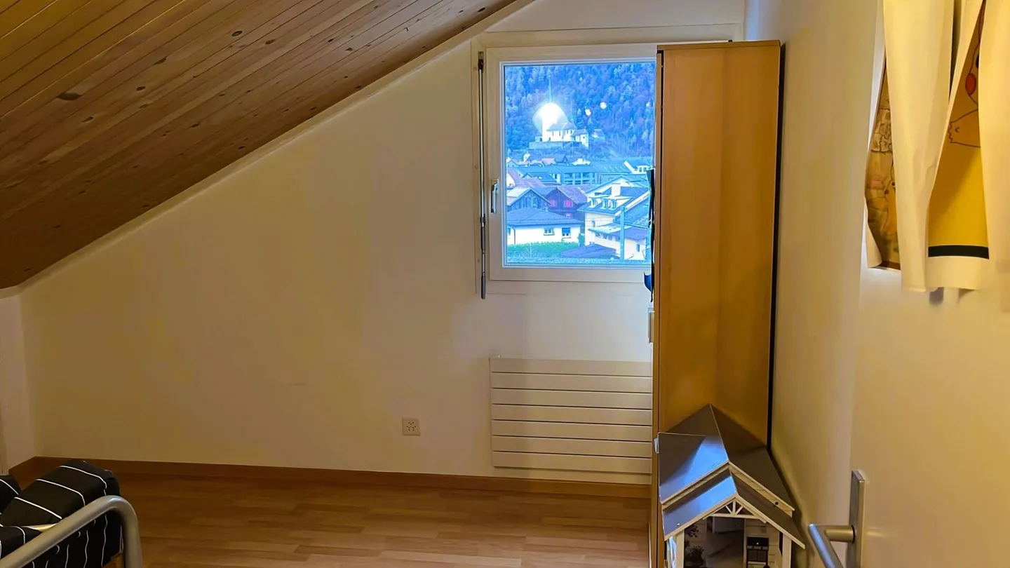 Bella appartamento di 4 stanze con vista magnifica a Domat/Ems - Foto 7 di 10