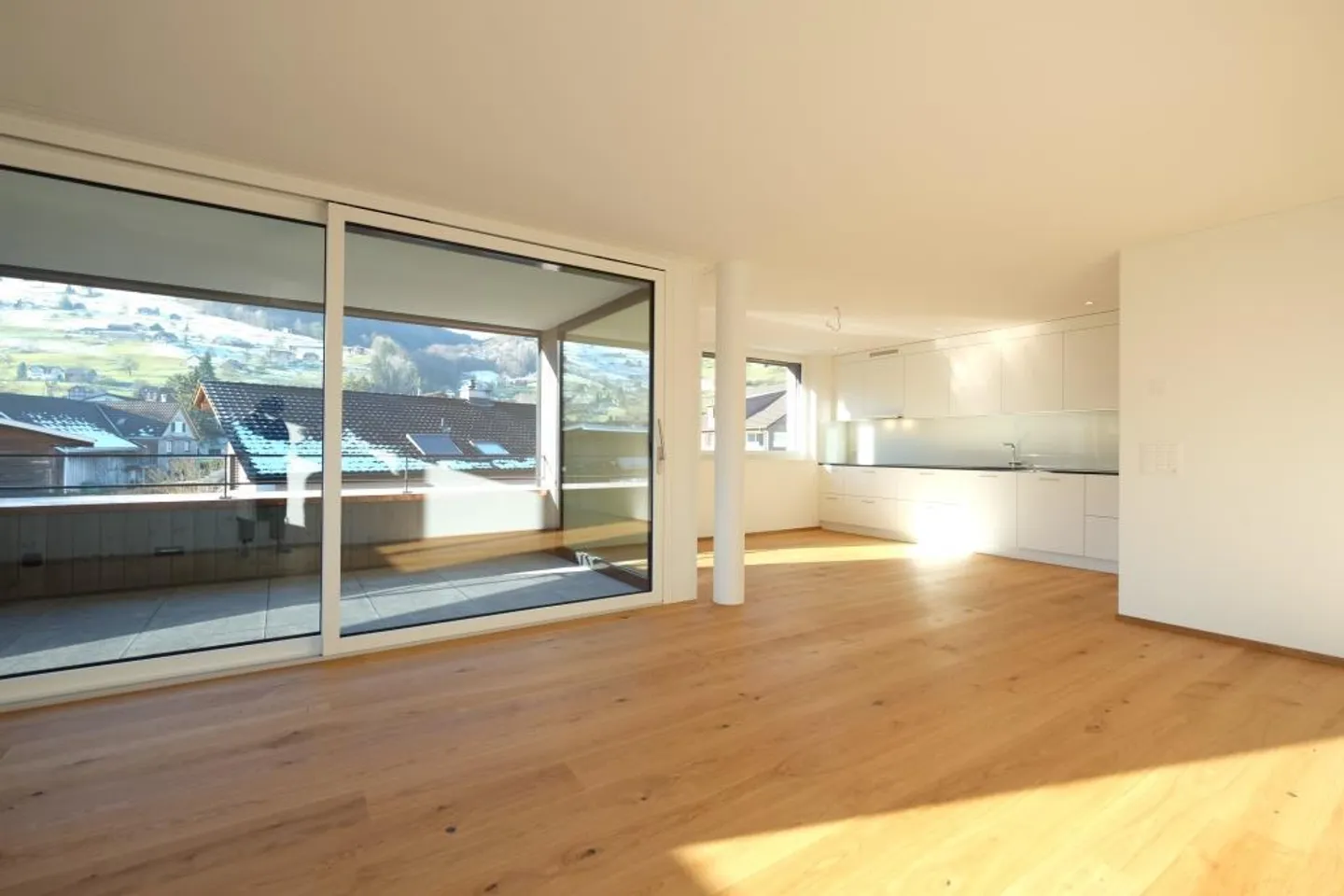 4.5-room apartment on the 2nd floor - Photo 1 of 6
