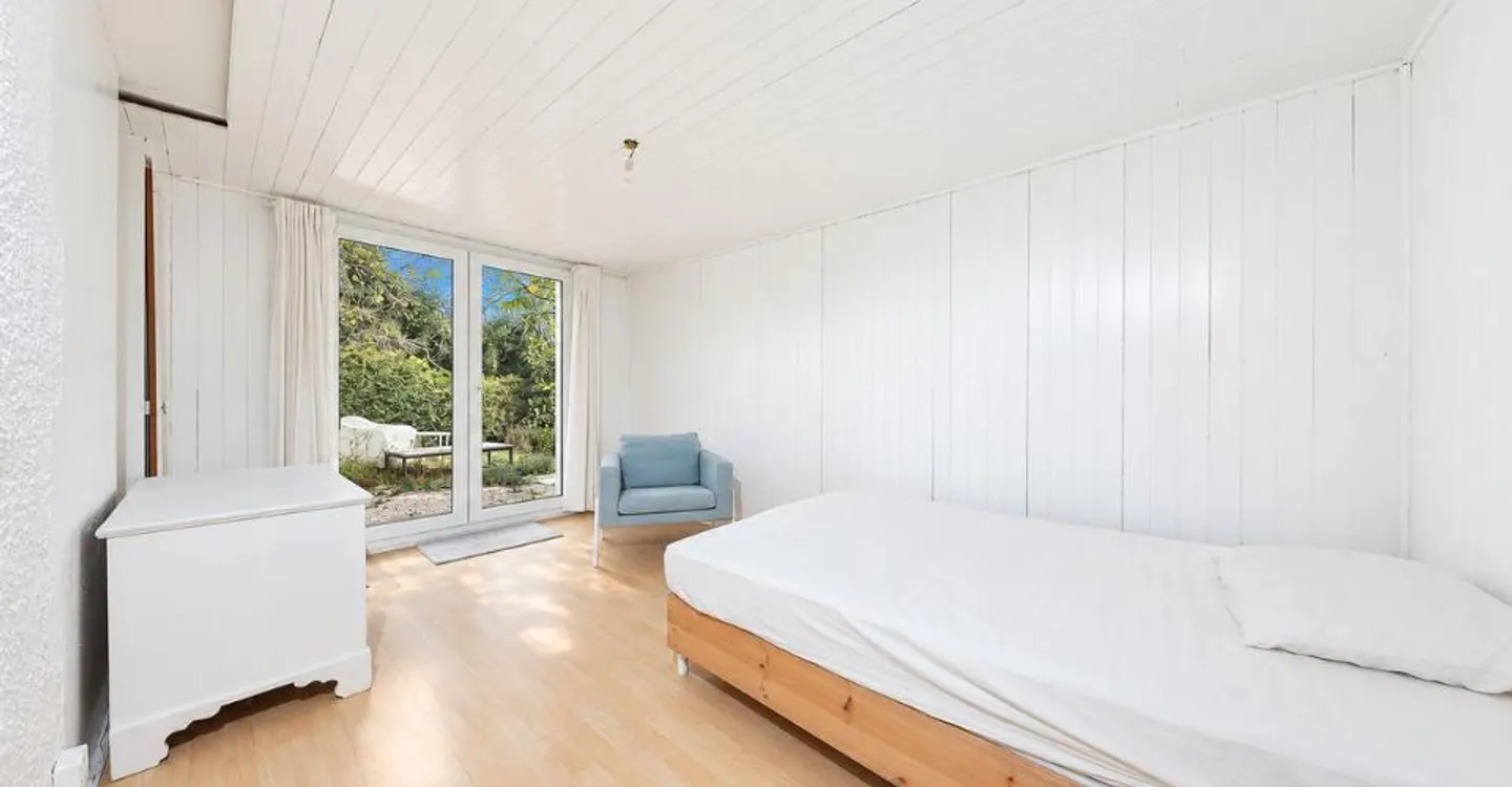 Superb villa with a panoramic view of Lake Geneva, the Alps, and Mont Blanc - Photo 10 of 12