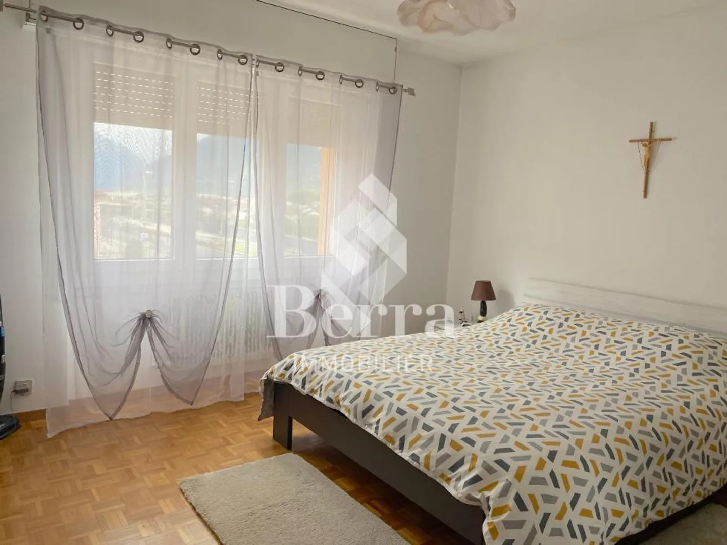 Saxon - Spacieux 3.5 pièces de 90 m² actuellement loué - Photo 4 sur 7