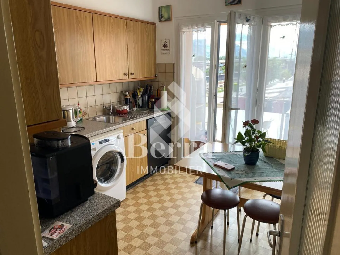 Saxon - Spacieux 3.5 pièces de 90 m² actuellement loué - Photo 2 sur 7