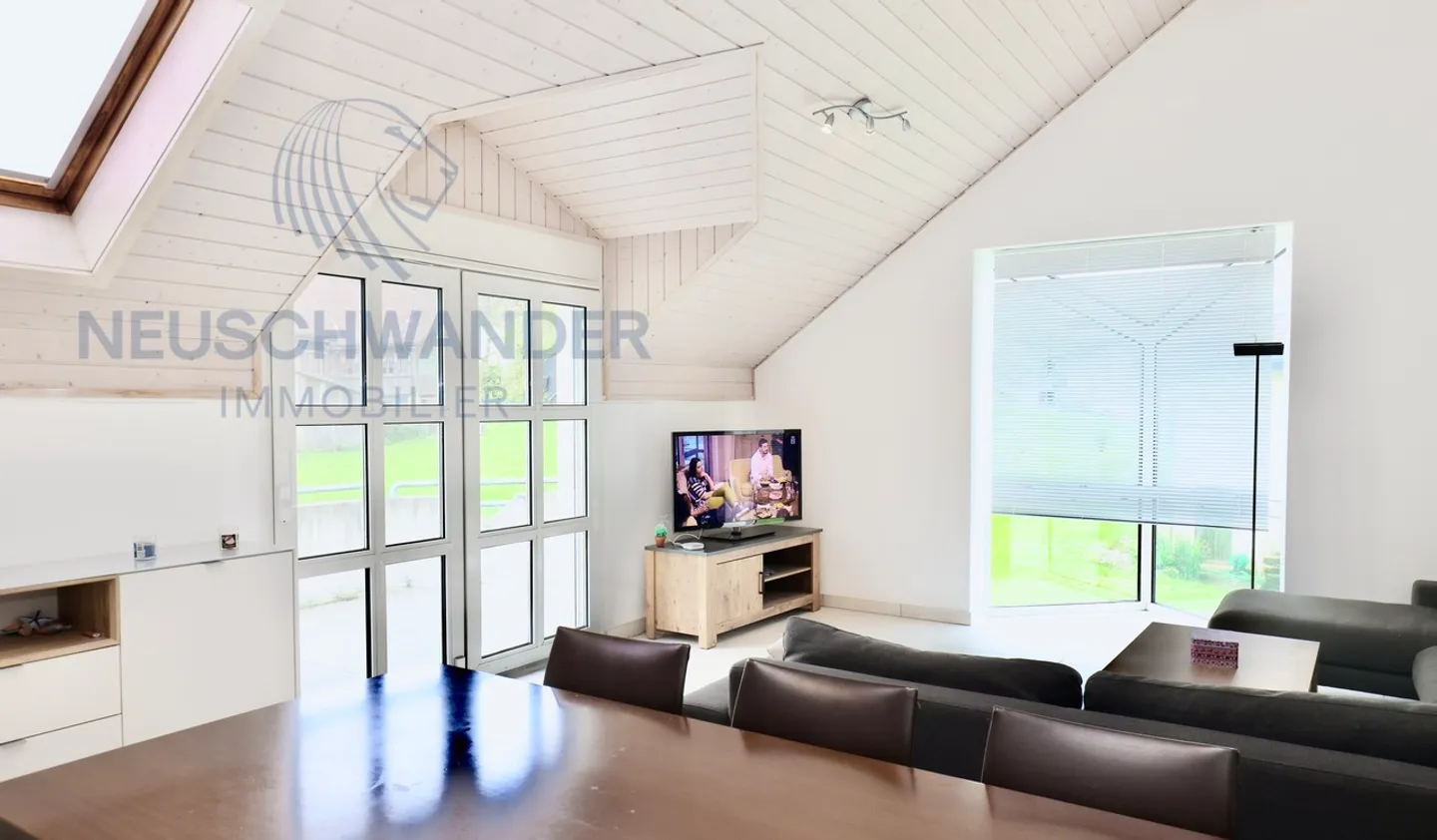 «Appartement de 5,5 pièces,tranquille,lumineux avec vue sur la campagne» - Photo 3 sur 13