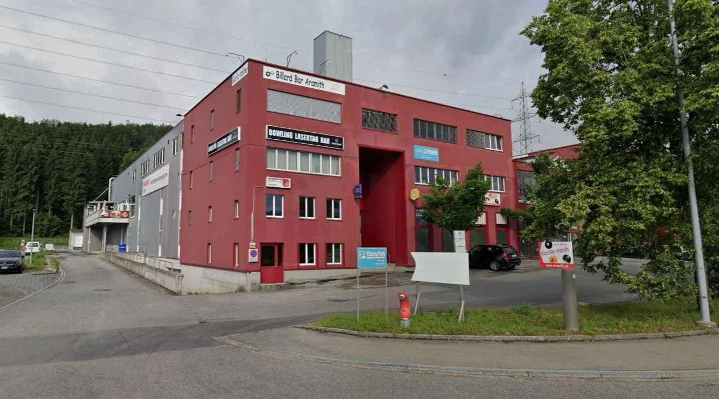 Espace de stockage recherché - vous le trouverez chez nous ! - Photo 1 sur 1