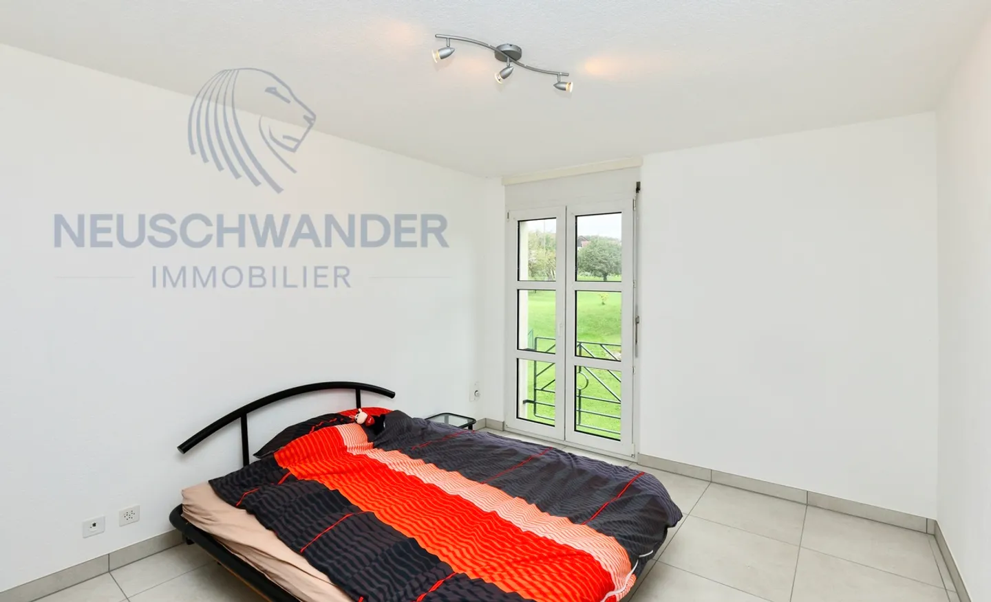 «Appartement de 5,5 pièces,tranquille,lumineux avec vue sur la campagne» - Photo 12 sur 13