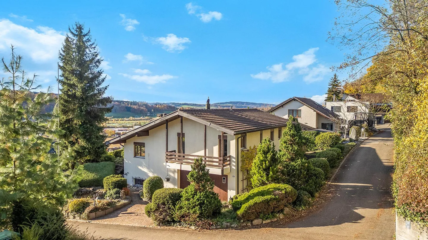 Family idyll with a view and garden paradise - Photo 1 of 5