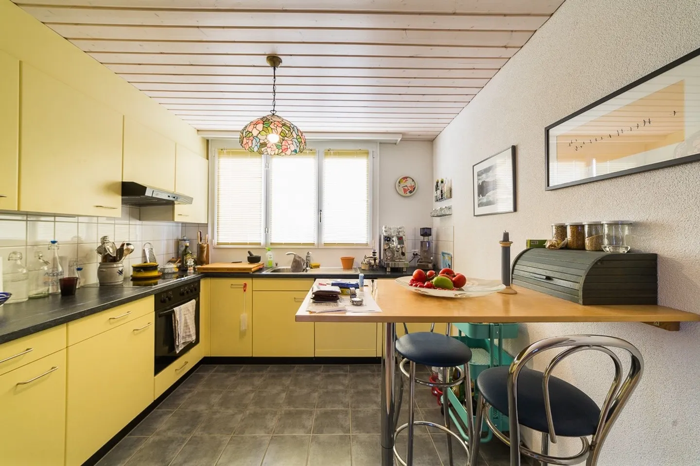 Appartement spacieux de 4,5 pièces avec balcon - Photo 3 sur 15