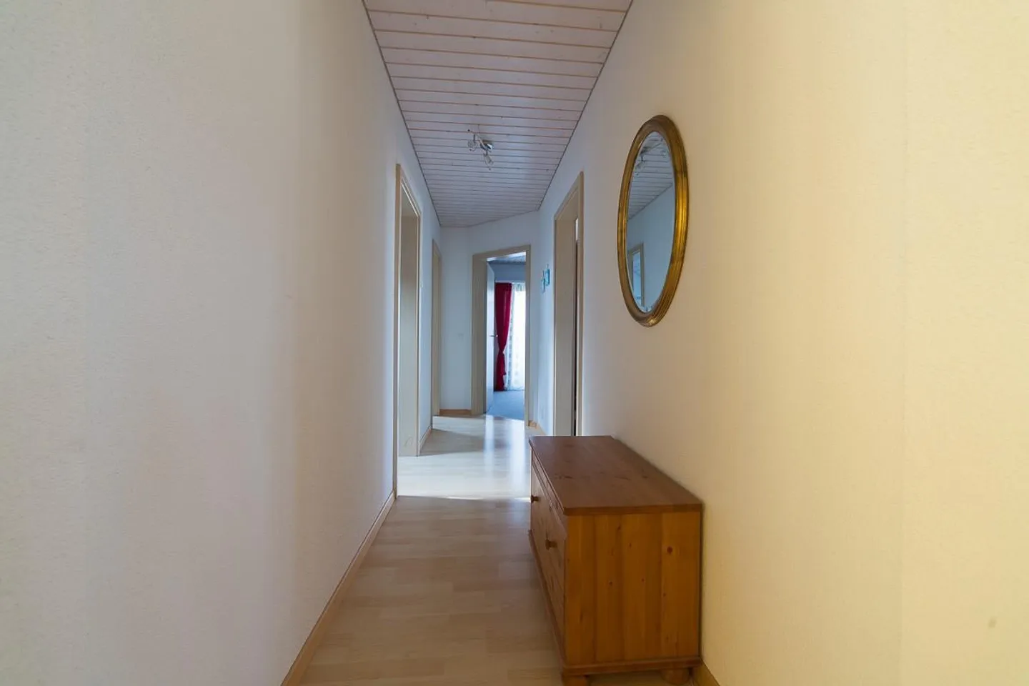 Appartement spacieux de 4,5 pièces avec balcon - Photo 5 sur 15