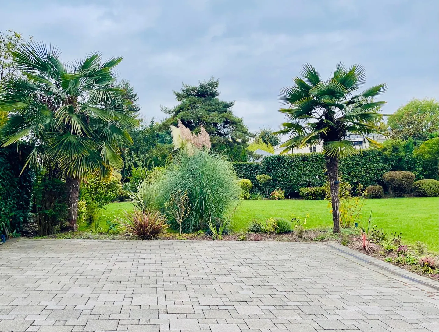 Villa Familiare Elegante in Affitto - Foto 3 di 12