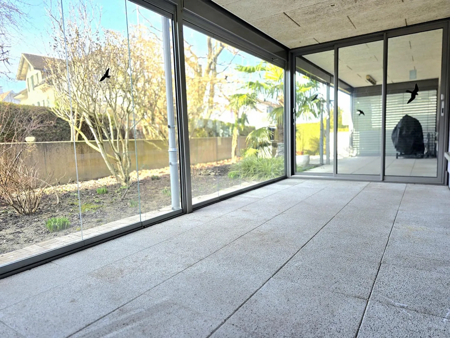 Appartamento al piano terra con giardino d'inverno - Foto 2 di 16