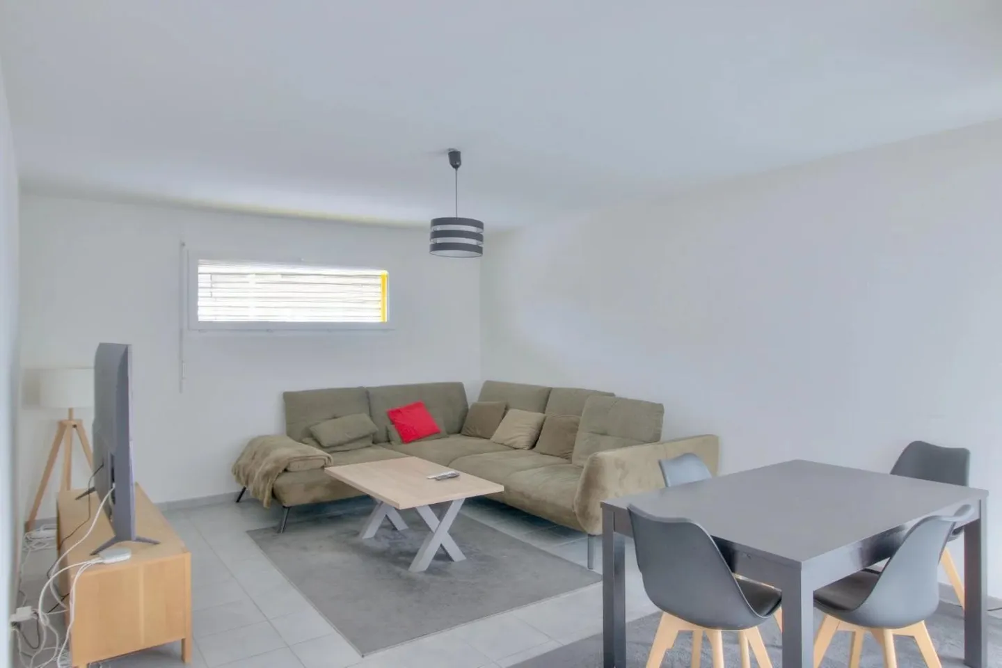 4.5 Room Apartment - Photo 3 of 13