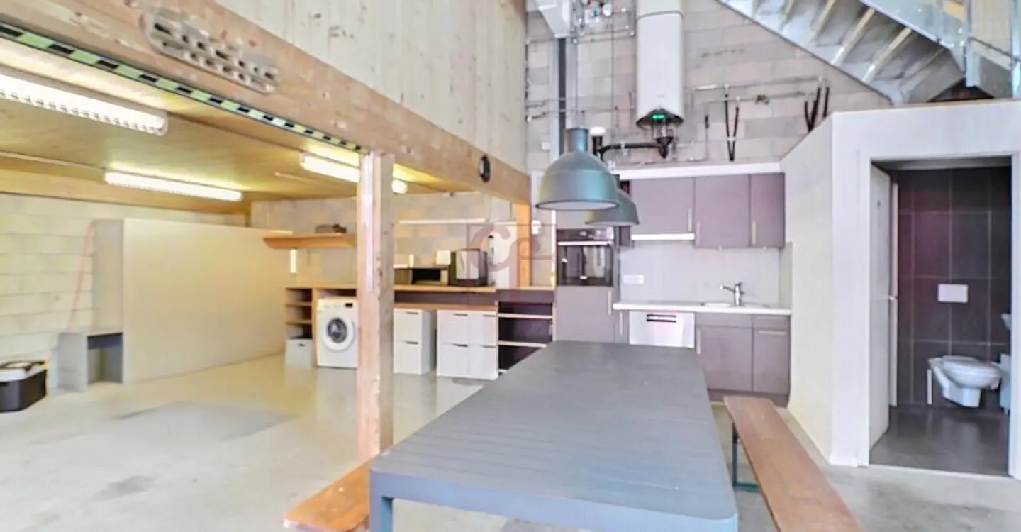 For rent - Commercial space (workshop, storage, and office) of 400 m² - Photo 2 of 8