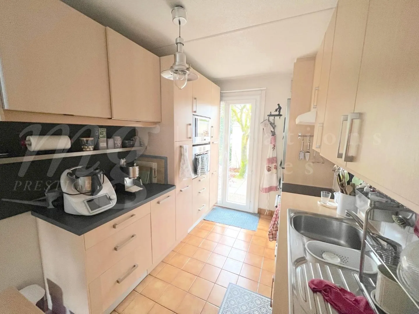 RARE!! VERY BEAUTIFUL 7-ROOM HOUSE OF ABOUT 170 m2 WITH SOUTH GARDEN + PARK - Photo 5 of 11